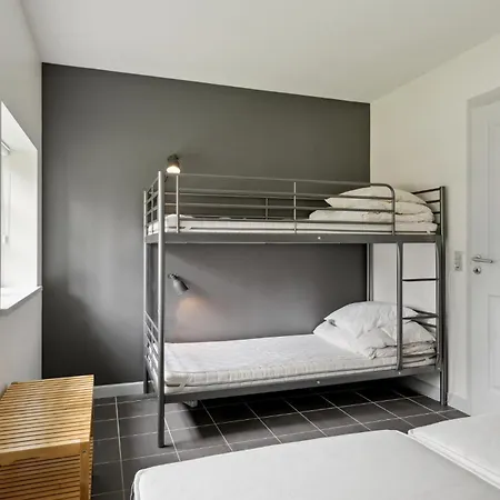 Holiday home 4 Bedroom Lovely In