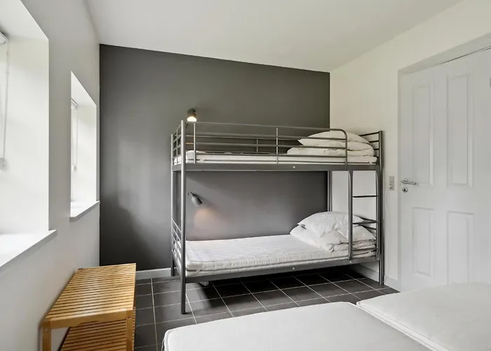 Holiday home 4 Bedroom Lovely In